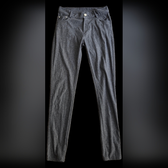 Woman's Stretch Jegging Pants With Back Pockets. Super Comfy. - Picture 2 of 3